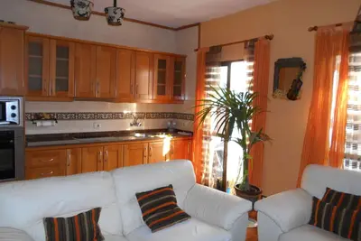 Image de Appartement central avec deux chambres et deux salles de bains.