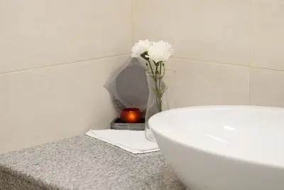Image de Appartement De Luxe ENTIÈREMENT MEUBLÉ