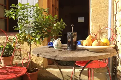 Appartement de luxe «juste pour deux» dans un authentique village français perché