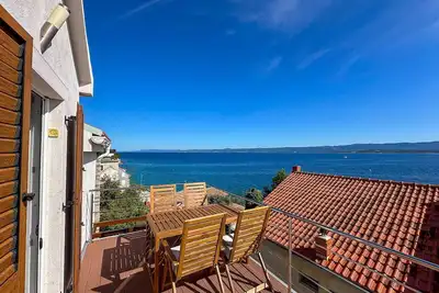 Image de Penthouse dans le centre de Bol avec vue imprenable sur la mer, tout nouveau, de style moderne