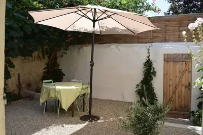 Image de Charmant gîte de village indépendant avec jardin (proche de Pezenas)