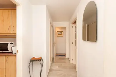 Image de Spacieux appartement de 3 chambres et 2 salles de bain à Cabopino