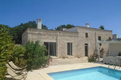 Image de 4 Chambre 3 Salle de douche Maison dans 2 acres avec piscine-idéal 2 familles