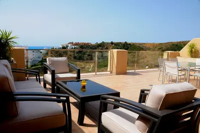 Penthouse élégant - parfaitement situé entre Estepona et Marbella