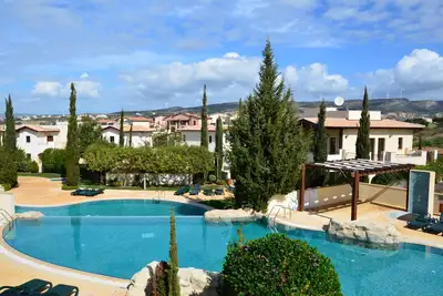 Image de Appartement moderne de luxe 2 chambres et 2 salles de bains donnant sur les piscines