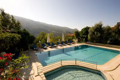 Image de Villas paisibles situées dans des jardins naturels avec piscine privée
