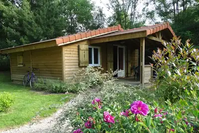Image de Le Fay: Chalet Le Sarcelle en bord d'étang en pleine nature