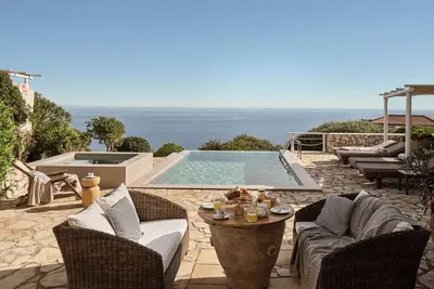 Image de '' Orfos Villas '' - Villa De Luxe De 3 Chambres Avec Piscine PRIVÉE-Sommeil 6