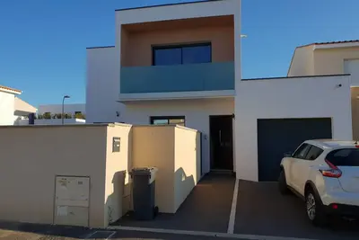 Image de Maison neuve avec piscine