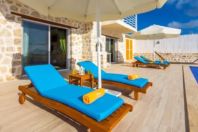 Image de Spacieuse villa de 2 chambres avec grande piscine isolée, jardin, vue sur la plage de Patara
