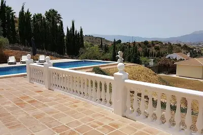 Villa magnifiquement rénovée avec trois chambres