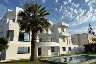 Image de Magnifique grande Villa avec piscine, calme et vue mer dégagée à El Hawaria.