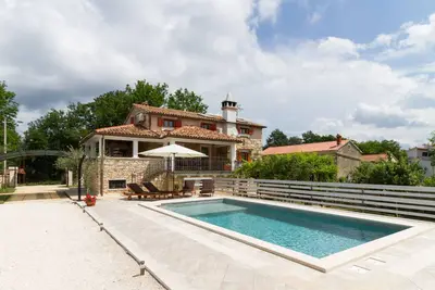 Image de Maison de vacances Matija avec une Piscine