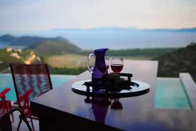 Image de Détendez-vous à Red Grey Seaview Villa, avec piscine privée, Schinias, Marathon, Attiki