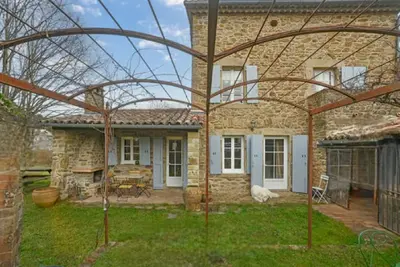Image de Mas Cévenol avec Jacuzzi dans les Cévennes