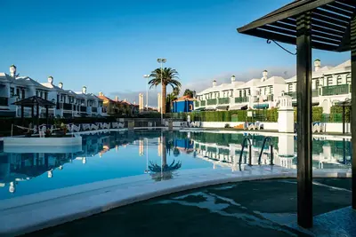 Image de Beau bungalow confortable, très bien équipé, au calme, à 1600 m de la plage