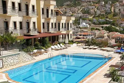 Image de Le Teras à l'Emir Apartments, Immaculée Luxury Pool Level Apartment.