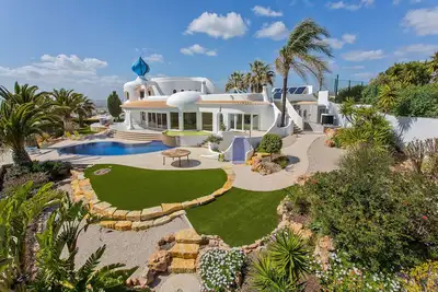Image de Superbe villa de luxe avec de superbes vues panoramiques