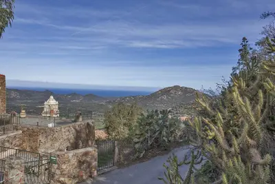 Image de Vue imprenable charmant studio à Belgodère Clim wifi parking