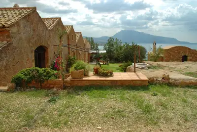 Image de Villa historique pour 4-12 personnes dans la Réserve de Cofano au bord de la mer