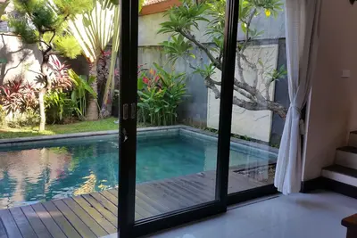 Image de Kerobokan Bali: Grande villa contemporaine tout confort