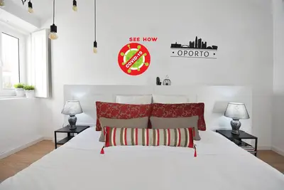 Image de Oportoland T1 Deluxe - 8 minutes du port (métro à 50 m)