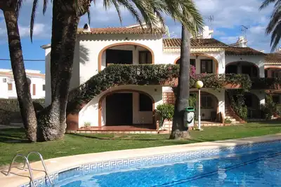 Image de Bungalow confortable-Appartement à 50 mètres de la plage