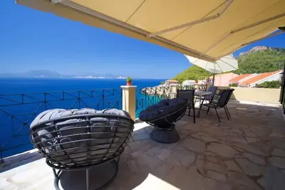 Image de Villa apoplous avec vue imprenable sur la mer et le coucher du soleil