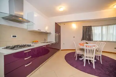 Image de Luxe Deux Chambres Appartement à Makarska A4