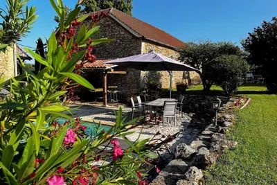 Image de Pour Vous-Piscine chauffée -Charme et confort pour 6 pax-Animaux bienvenus
