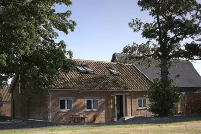 Image de Le salon de traite peut accueillir jusqu'à 4 personnes dans 2 chambres