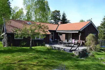 Image de Maison accueillante avec un jacuzzi près du lac, mer, nature et Stockholm