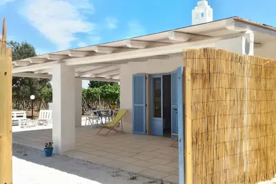 Image de Villa avec jardin privé