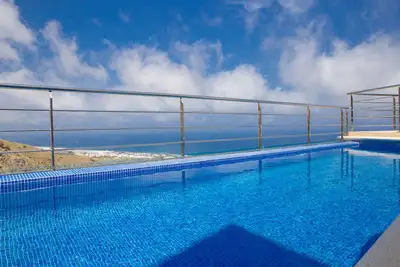Image de Superbe Villa Dans La Parata