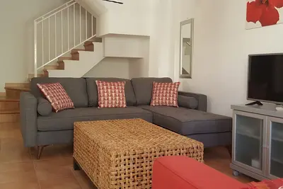 Image de Spacious Holiday home close to Villamartin Plaza, Free Wi-fi