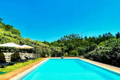 Image de Spacious Villa Private Pool Diving Board Veranda Bbq Internet Games Room