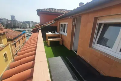 Image de 2h duplex de luxe à Cala Blanca + Wifi avec accès direct à Cala