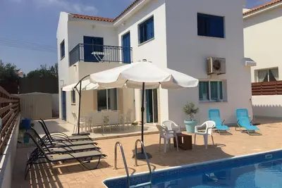 Arthur Beach Villa - Belle villa de 3 chambres avec grande piscine privée
