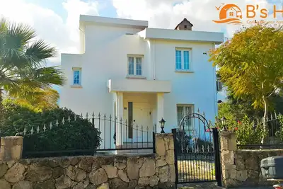 Image de Villa de 3 chambres avec piscine commune, Ă quelques minutes de l'abbaye de Bellapais et de Girne