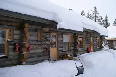 Image de Cabane en rondins avec sauna, feu de bois et vue sur la forĂŞt