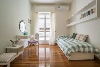 Image de Appartement de charme aristocratique dans le quartier le plus luxueux d'Athènes