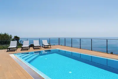Belle vue sur la vallée - Great Sea View, Arco da Calheta