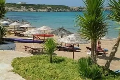 Image de Villa avec vue sur la mer, la montagne et la vallée verte