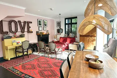 Image de Boutique, grande maison élégante dans le centre de Londres, près du parcours de golf