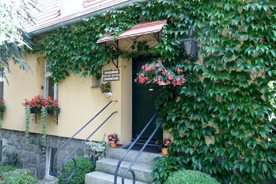 Image de Appartement confortable et très confortable, atmosphère chaleureuse et un beau jardin.