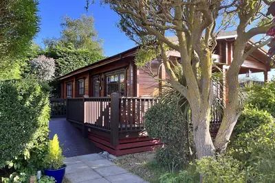 Image de Willow Lodge, cabane en rondins spacieuse, Cedar Springs, Heacham. Près de la plage.