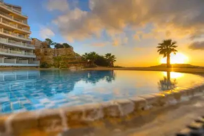 Image de Sunset Horizon Luxury Apartment