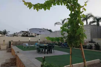 Image de Santa Maria Estate Summer Villa pour 8 ans et plus. Piscine familiale / baby-foot.