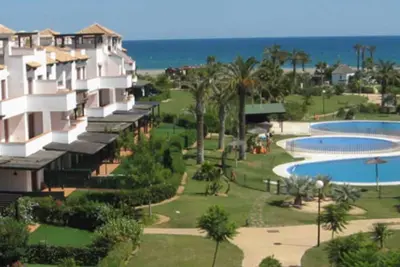 Image de Magnifique Appartement Sur La Plage En Urbanisation FERMÉ