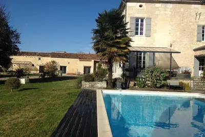 Image de Grand Loft Dans Dependance Du Chateau